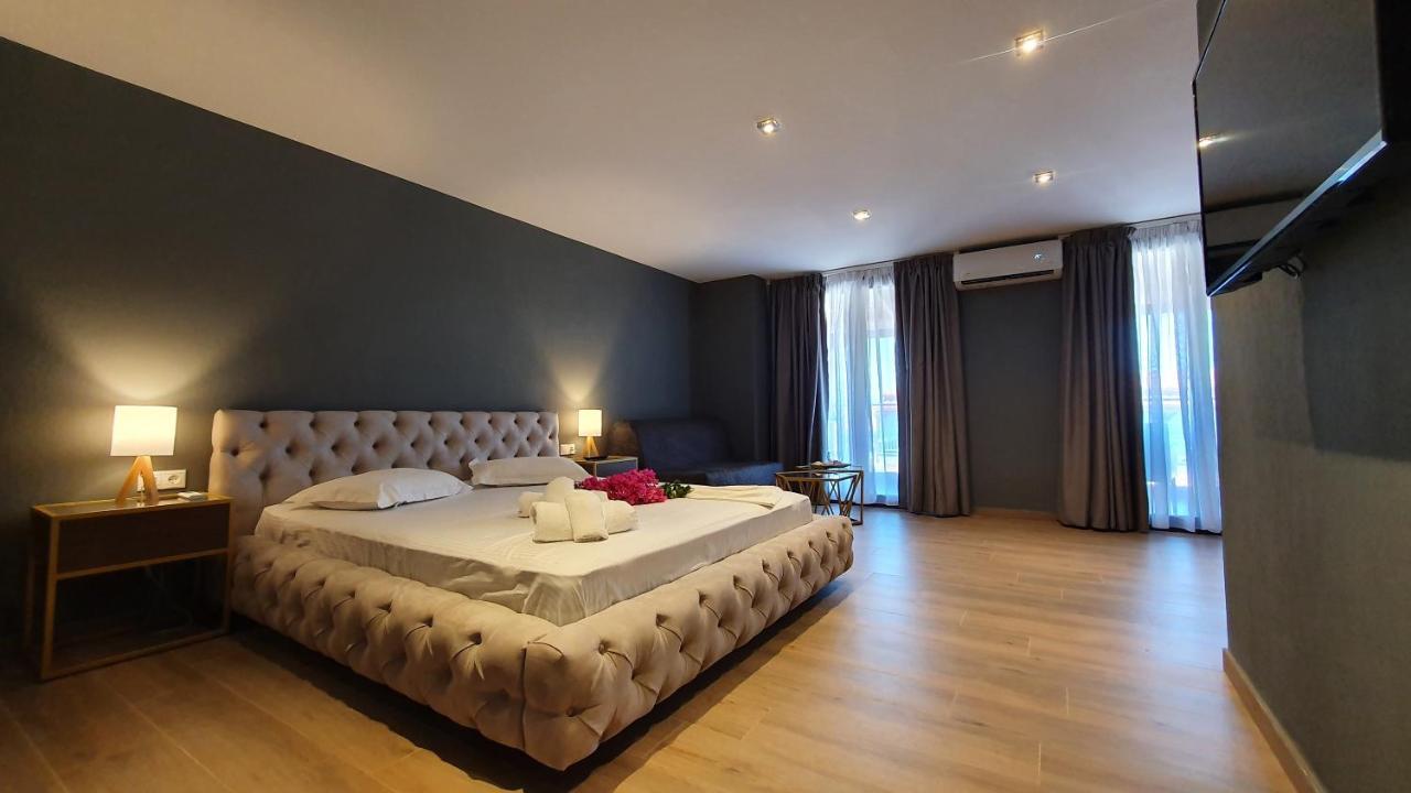 Hotel Viky Sarti Exteriör bild