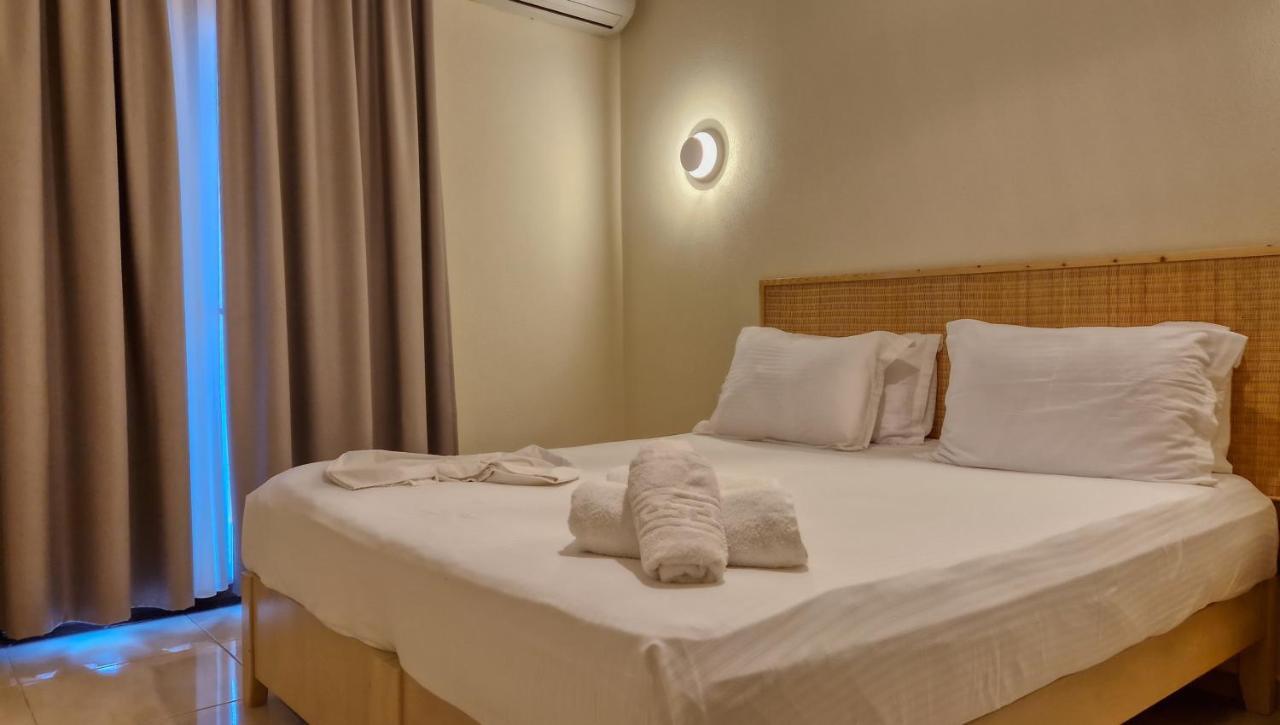 Hotel Viky Sarti Exteriör bild