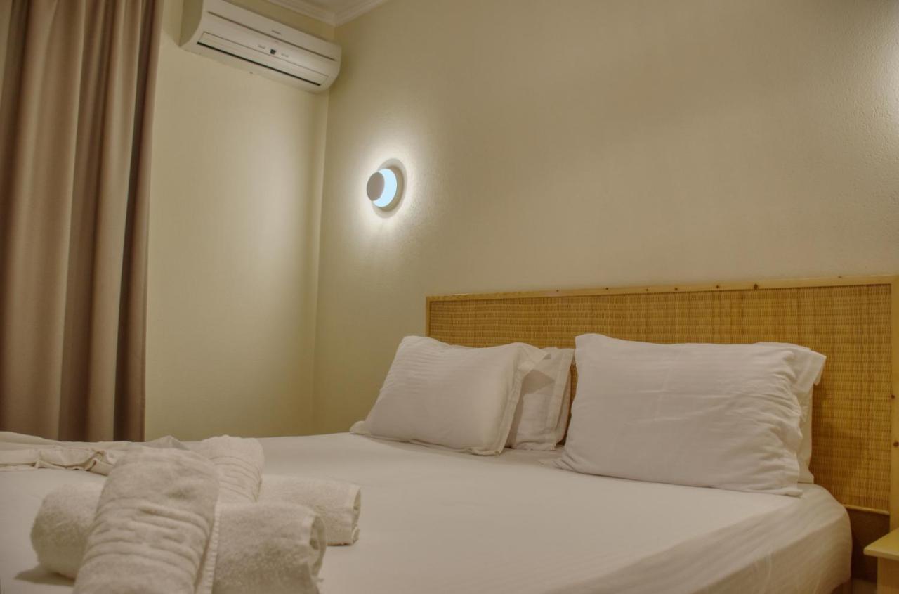 Hotel Viky Sarti Exteriör bild