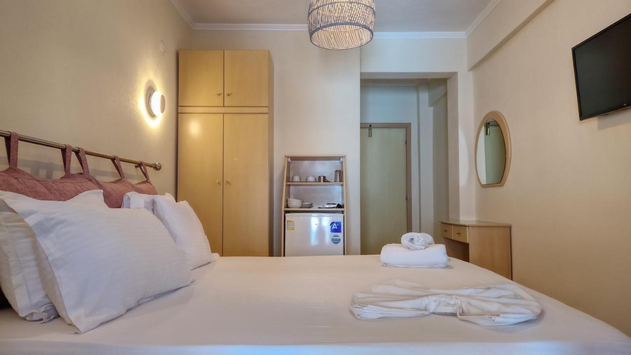 Hotel Viky Sarti Exteriör bild