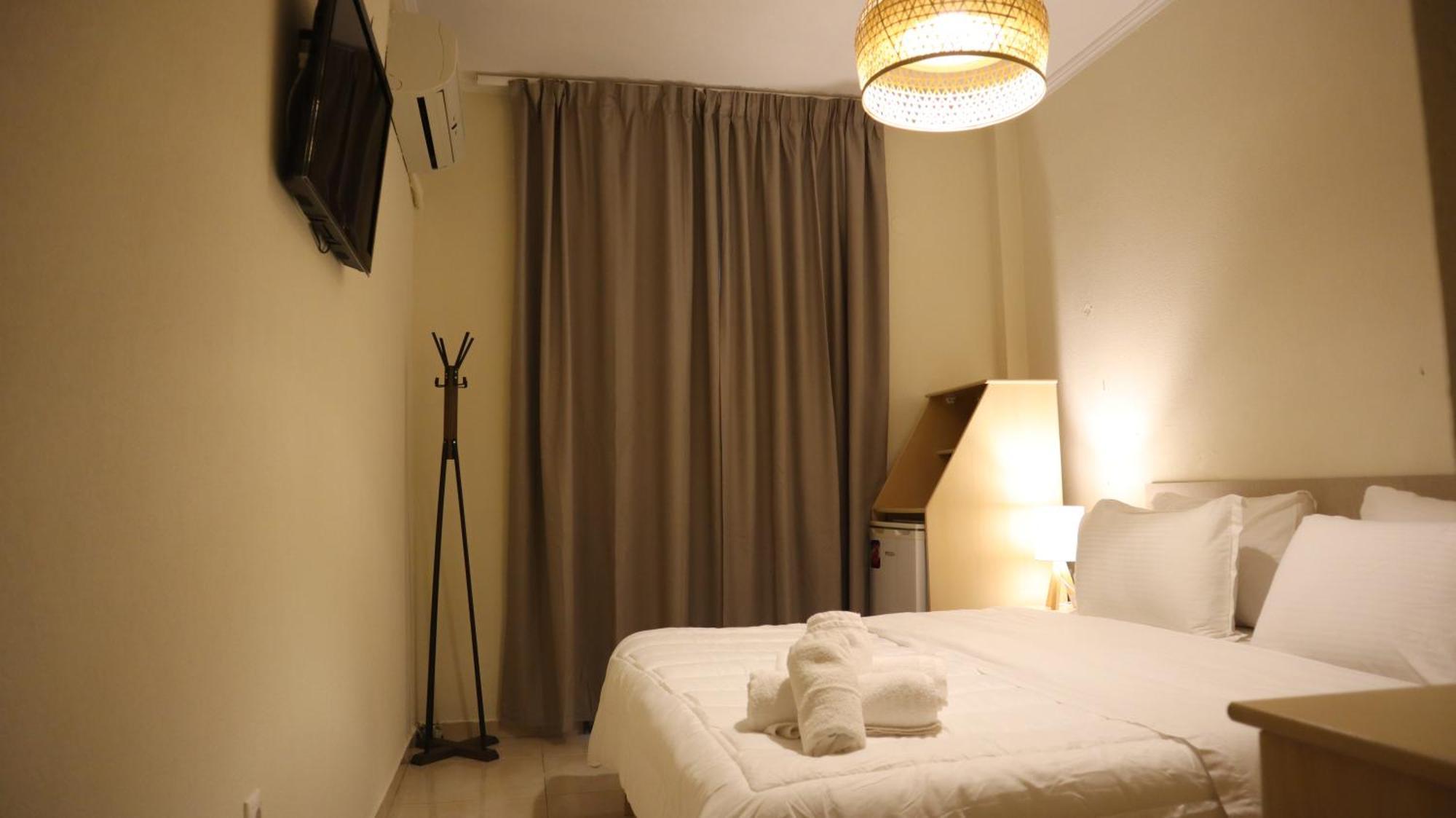 Hotel Viky Sarti Exteriör bild