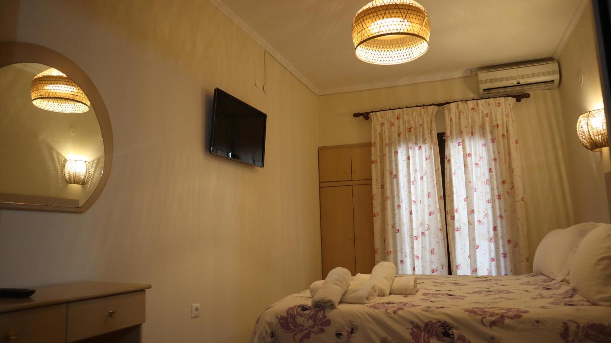 Hotel Viky Sarti Exteriör bild