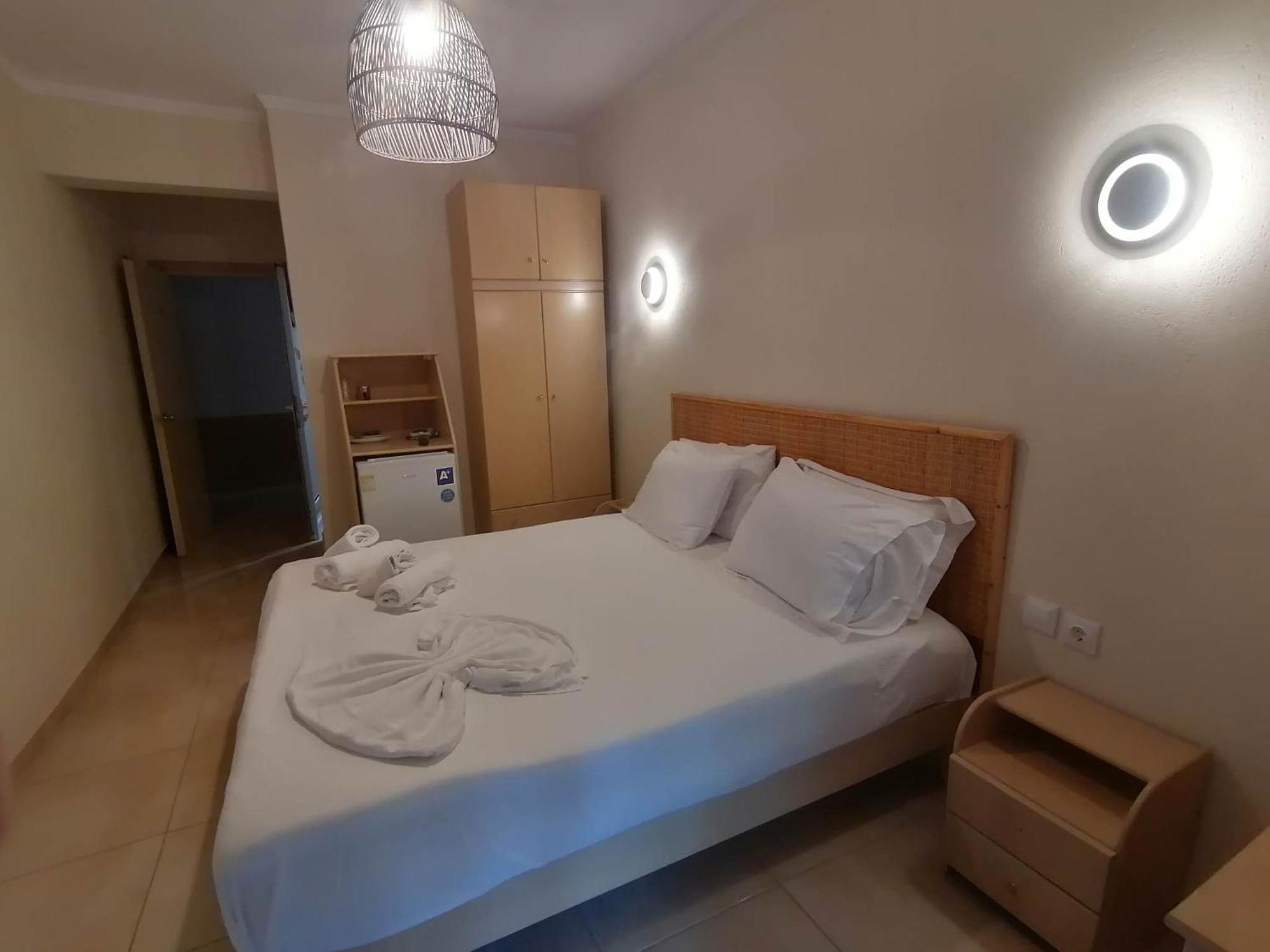 Hotel Viky Sarti Exteriör bild